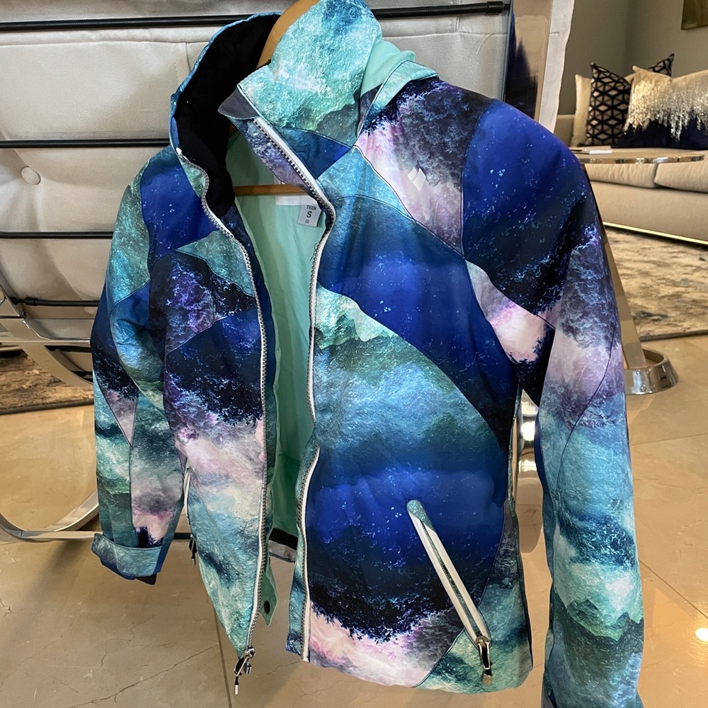 Ski jacket and pants, waterproof, perfect condition.